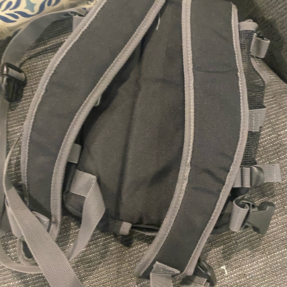 Outward Houbd Animal Carrier Backpack Small - Picture 3 of 4